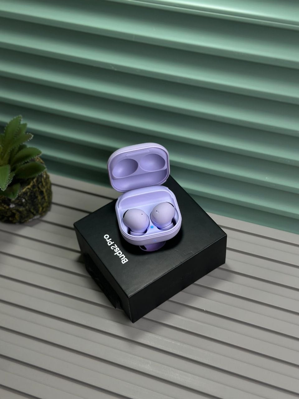 Samsung Galaxy Buds2 Pro Wireless Earbuds