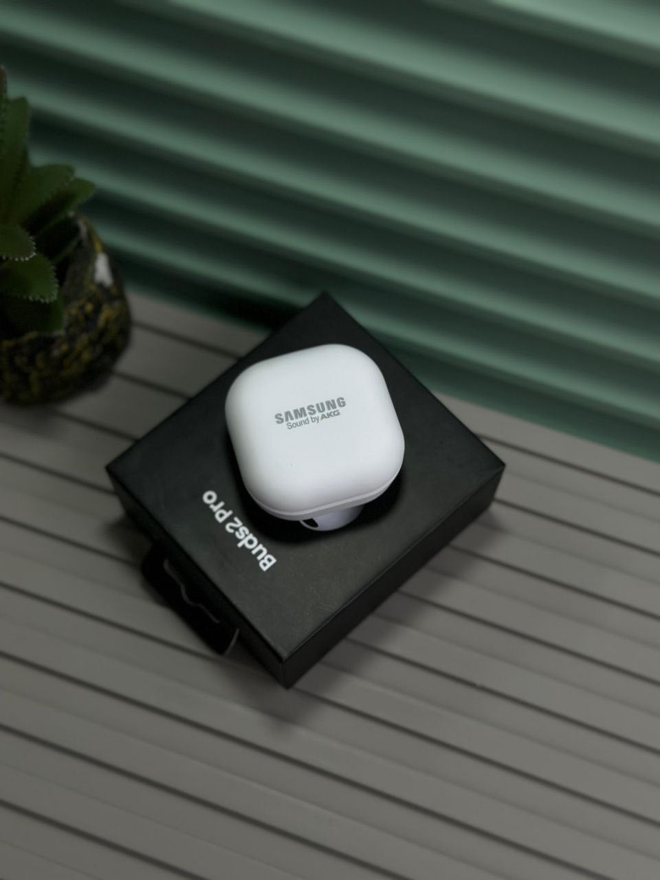 Samsung Galaxy Buds2 Pro Wireless Earbuds